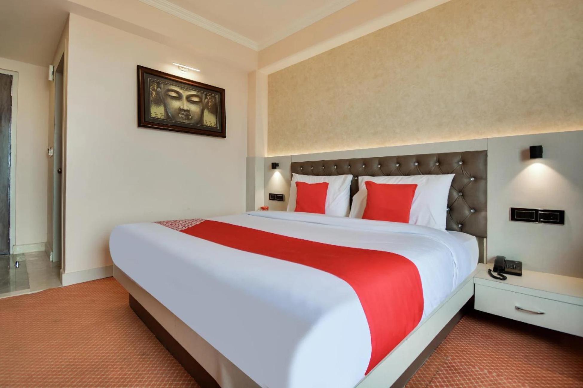 Aangan Regency Hotel Shimla Exterior photo