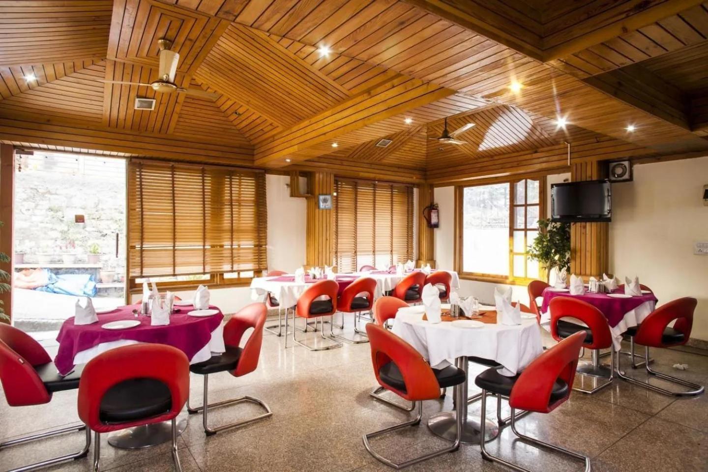 Aangan Regency Hotel Shimla Exterior photo